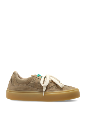 ‘Lynn’ sports shoes