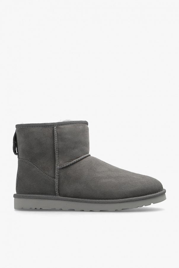 ‘Classic Mini’ snow boots od UGG