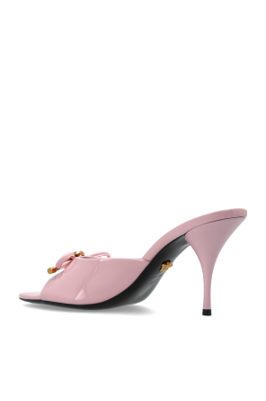 Versace Pantolette mit Absatz „Opera Bow“