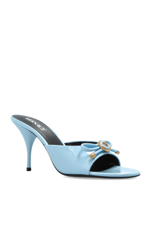 Versace Pantoletten mit Absatz „Opera Bow“