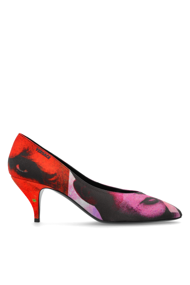 Heeled shoes 