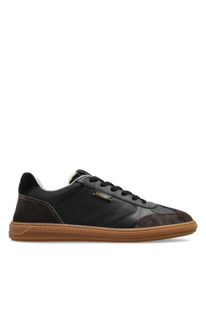 "Greca" sports shoes