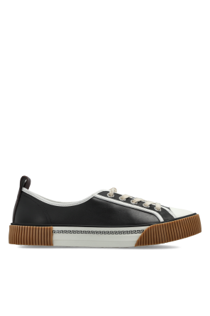 "Goliath" sports shoes