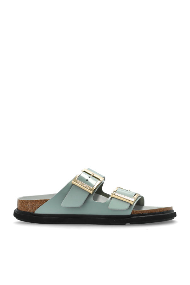 Slides "Arizona Droplet Buckle" od Birkenstock