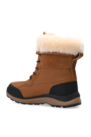 UGG Sznurowane trapery ‘Adirondack Boot III’