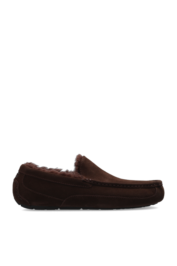‘Ascot’ suede loafers od UGG