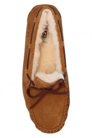 UGG ‘W Dakota’ moccasins with fur lining