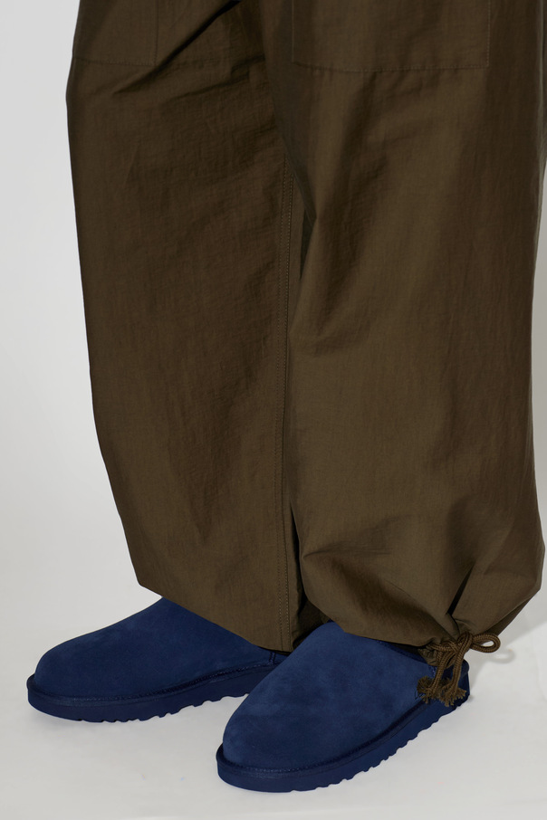 UGG Wildleder-Schuhe ‚Classic Slip-On‘