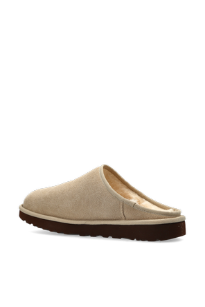 UGG ‘Classic’ slides