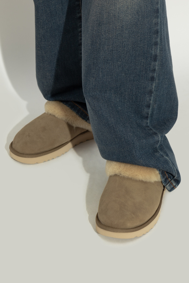 UGG Slippers W Classic Slipper II