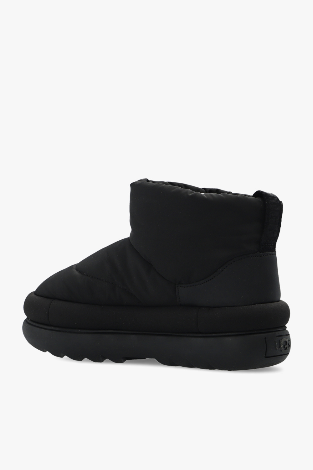 UGG ‘Classic Maxi Mini’ snow boots