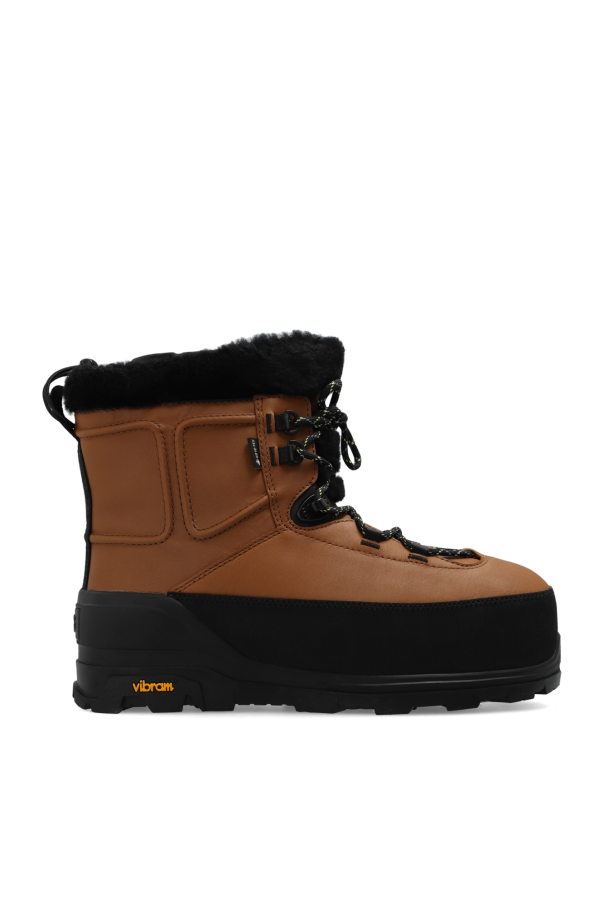 ‘Shasta Mid’ snow boots od UGG