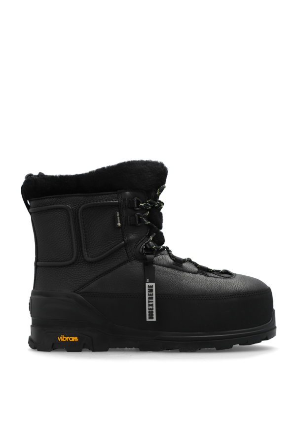 ‘Shasta Mid’ snow boots od UGG