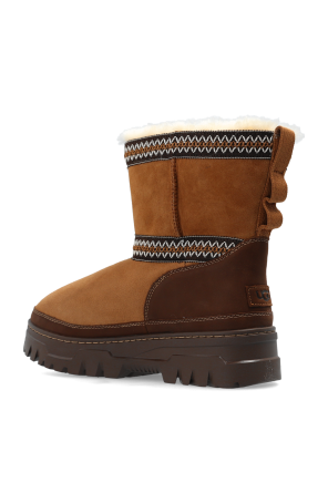 UGG Snow Boots Classic Mini Trailgazer