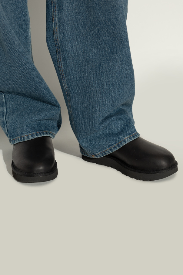 UGG "Classic Ultra Mini" snow boots