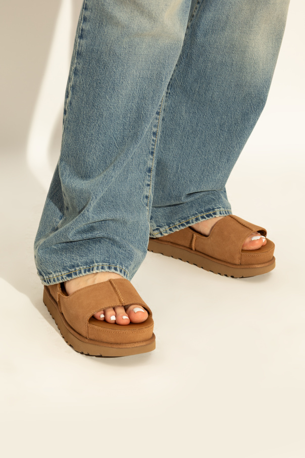 UGG Sandals W DOLDENSTAR HI
