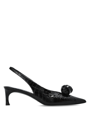 Heeled shoes