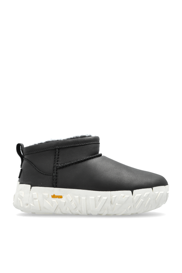 Snow boots ‘CL ULTRA MINI WRAP TECH’ od UGG