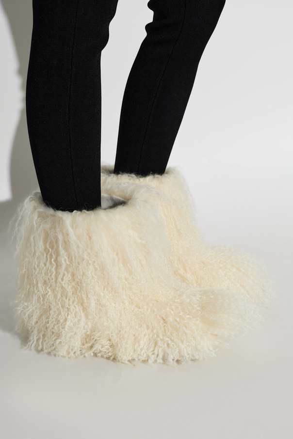 UGG Snehule „Classic Short Fluff Momma“
