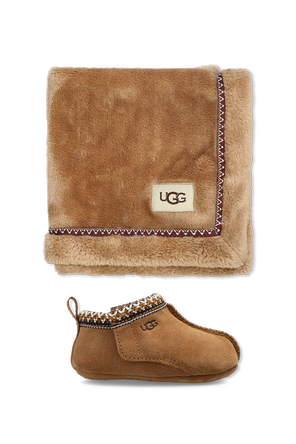 Tasman and Lovey baby boots and blanket set