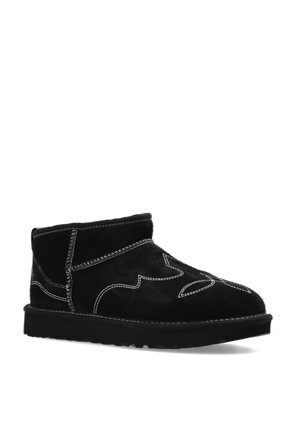 UGG ‘Classic Ultra Mini Western’ snow boots