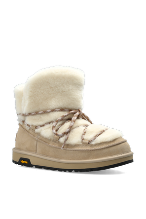 UGG Snehule „Classic Tread Fluffed“