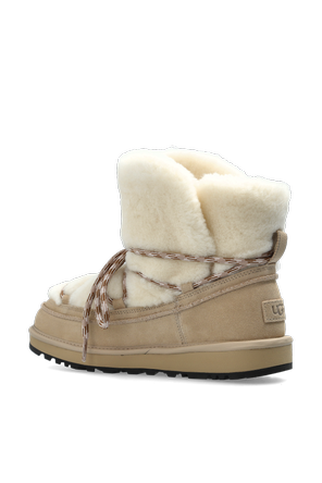UGG Snehule „Classic Tread Fluffed“