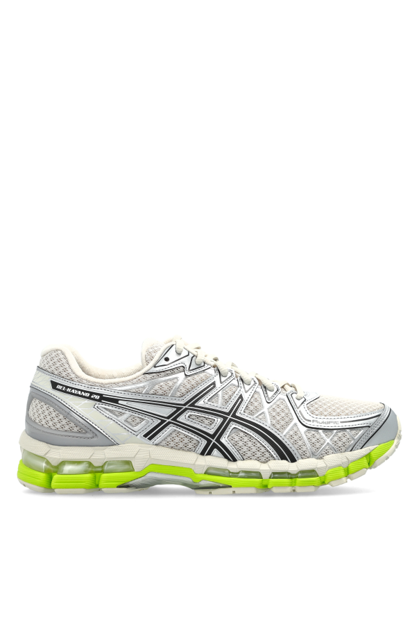 Sports shoes 