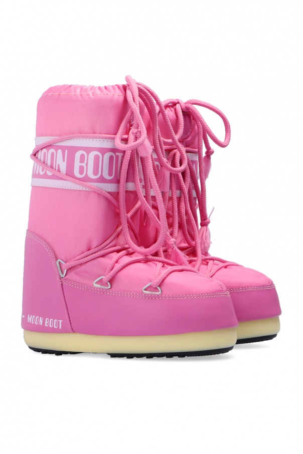 You buy new shoes or clothing ‘Classic Nylon’ snow boots