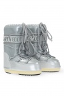 this shoe possesses iconic details that are familiar to many ‘Vinile Met’ snow boots