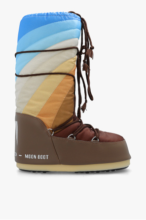‘icon rainbow’ snow boots od Moon Boot