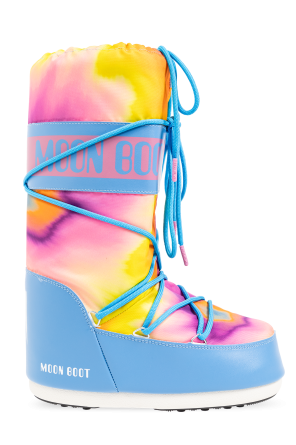 ‘icon tie dye’ snow boots od Moon Boot