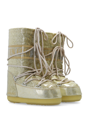 ‘icon’ snow boots od Stradivarius padded dad sandals in cream