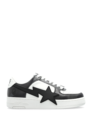 Sports shoes with logo od A BATHING APE®