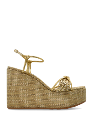 Sandały na koturnie