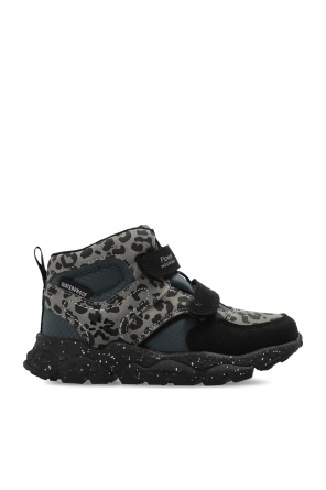 `Riku` sports shoes above the ankle