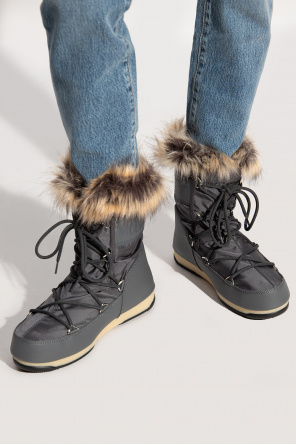 ‘monaco low’ snow boots od Moon Boot