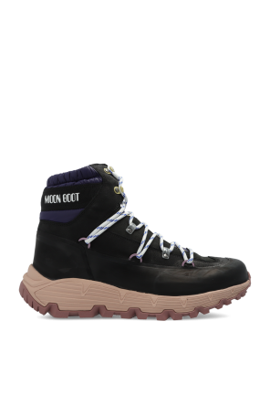 ‘tech hiker’ hiking boots od Moon Boot