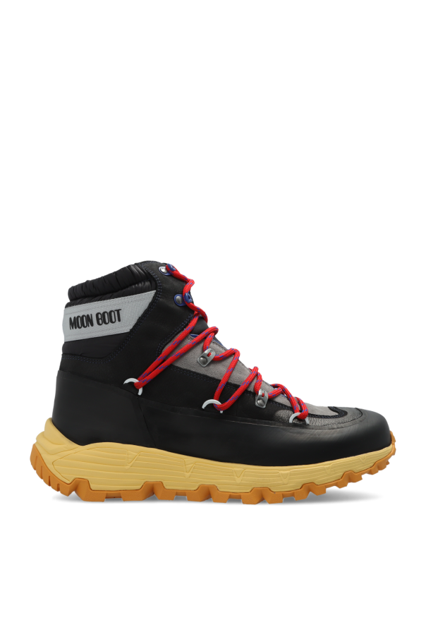‘Tech Hiker’ hiking boots od Moon Boot