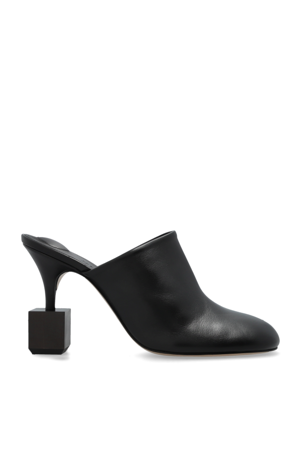 Heeled mules od Jacquemus