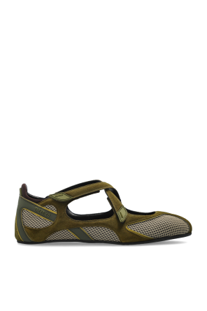 Sports shoes `Nomad`
