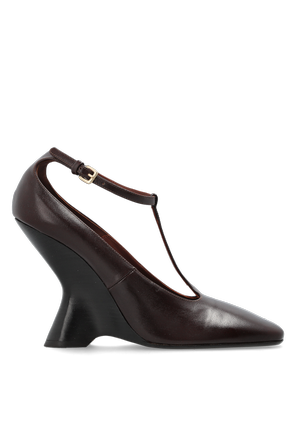 Wedge heel shoes
