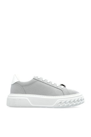 Sneakers with shimmering glitter