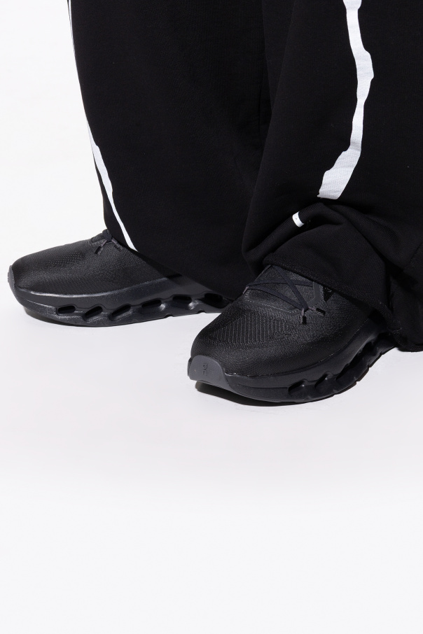 On Cloudtilt sports shoes