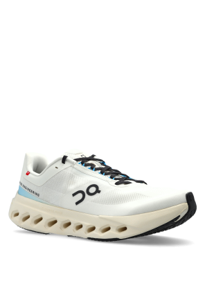 On "Cloudsurfer Next" sports shoes