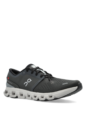 On Sports shoes "Cloud X4"