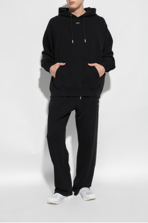 On ‘Cloud 6’ sports shoes