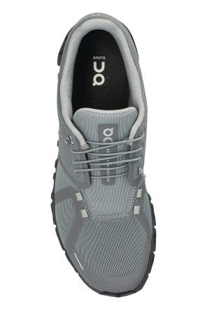 On Sports shoes ‘Cloud 6’