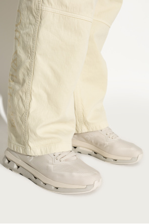 Cloudzone sports shoes od On