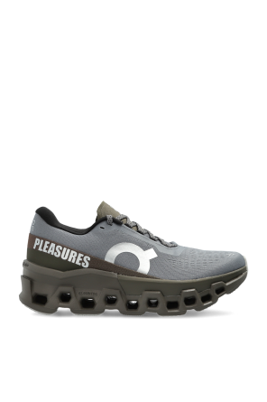X pleasures x the loop od On Running